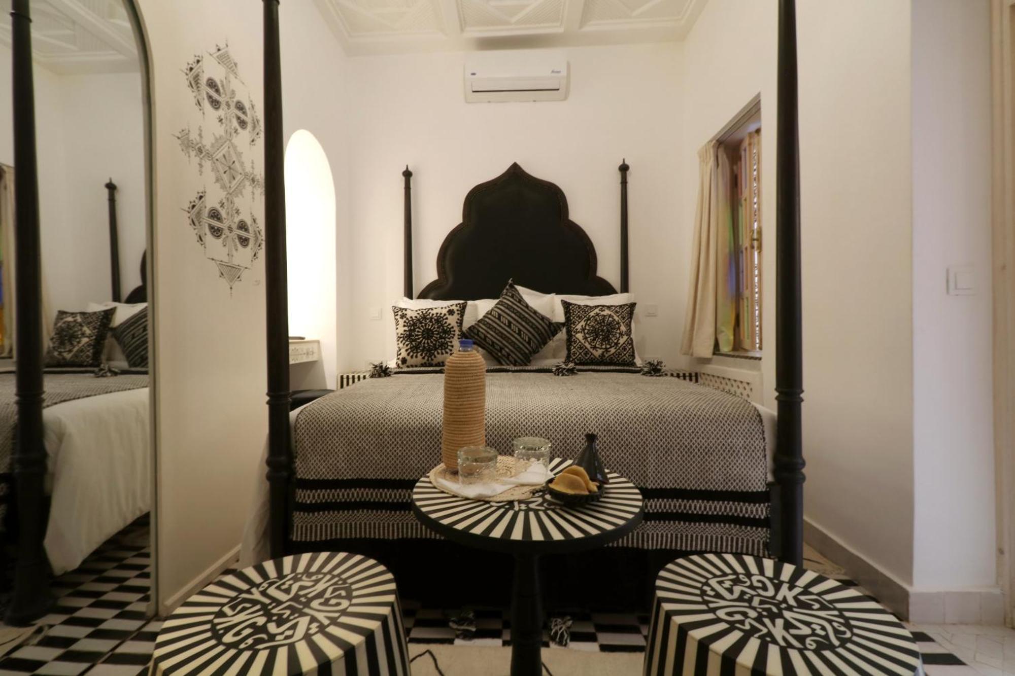 Riad Wazani Square & Spa Marrákes Szoba fotó